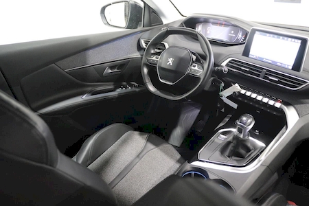 PEUGEOT 5008 II 1.5 BLUEHDI 130 CV ALLURE 7 PLACES